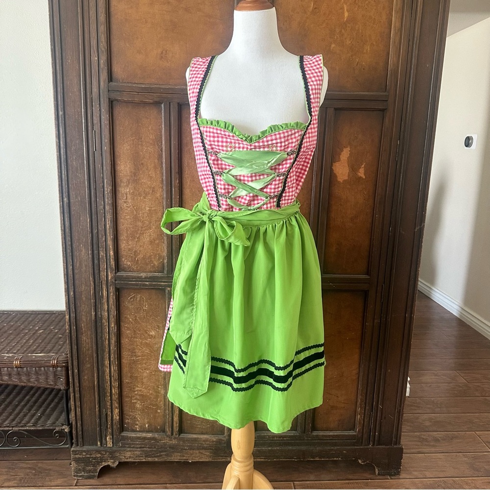 Oktoberfest German Costume Outfit Gaudi Leathers Pink gingham dirndl 46